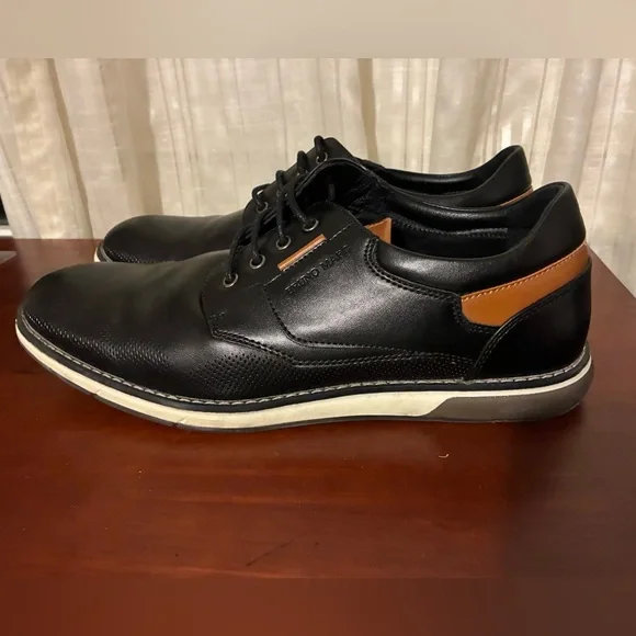 Men's Black Derby Shoes - Classic Lace-Up Oxfords - Picture 2 of 4